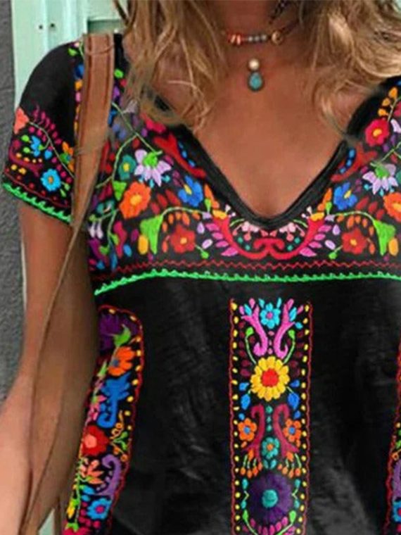 Black Comfy Graphic Tops V-neck Short Sleeve Floral Printed Blouse - Image 3